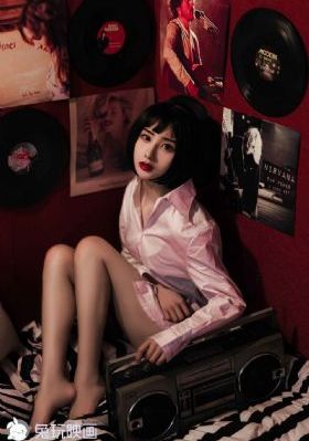 年轻漂亮的女老板完整版免费观看_超清免费观看韩国