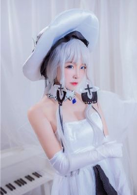 美女打扑克在线观看_HD动漫在线观看